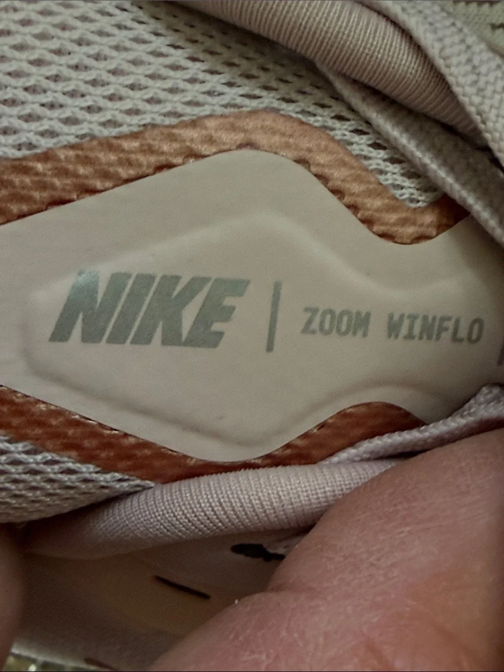 Nike Air Zoom Winflo 7 Women's Running Shoes in the Barely Rose Women’s Size 9